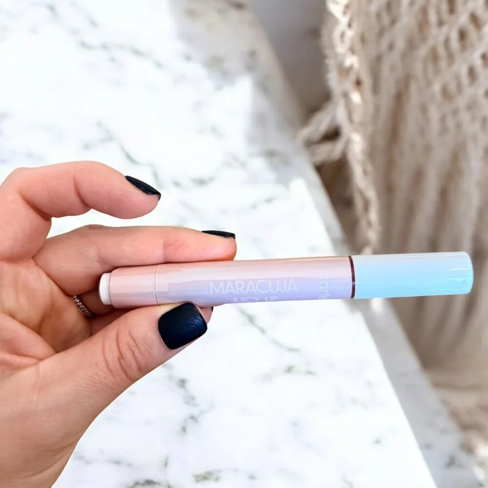 Tarte NIB Maracuja Juicy Lip Hydrating Balm Gloss in Strawberry Shade